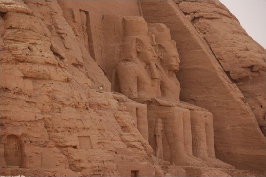 <i><b>Abu Simbel-072</b></i>